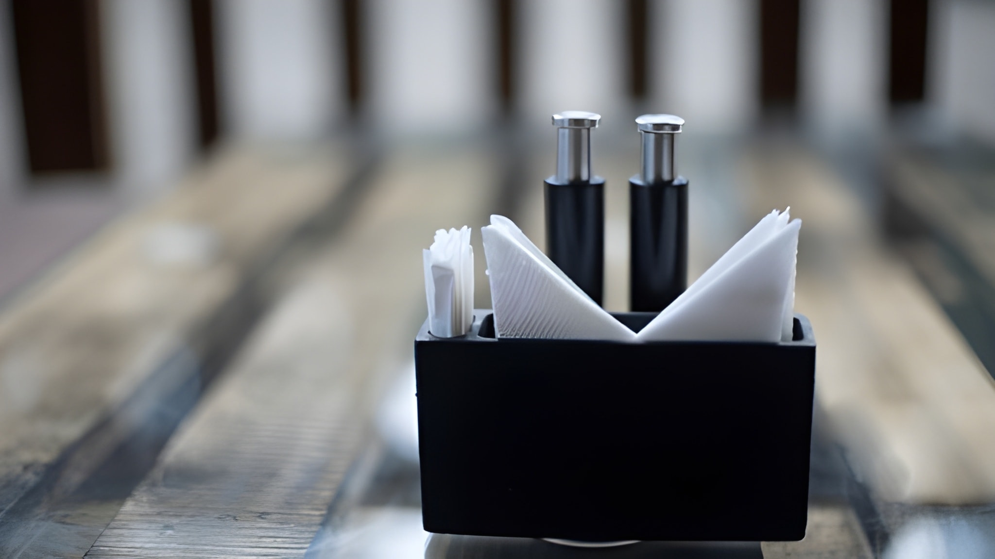 ChooseThe Right Napkin Holder