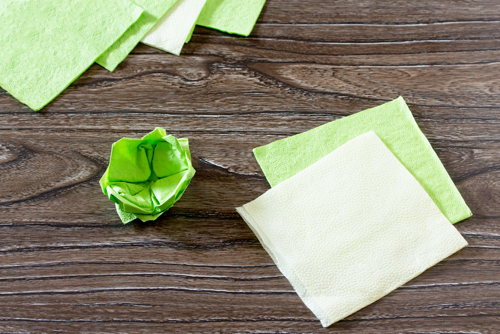 Are paper napkins safe for younger children at school events