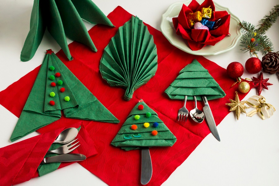 Why Paper Napkins Work Best for Kids Holiday Tables